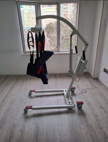 Digər salon, tibbi mebel: Elektrikli xəstə qaldırma aparatı (patient lift) teze karobkada bir — 9