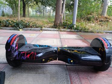 5 ci sinif informatika derslik: Elektrikli hoverboard (özünü balanslayan skuter) - Rəng: qara korpus