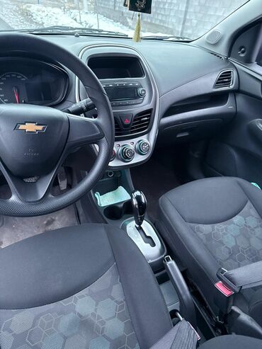 Chevrolet: Chevrolet Spark: 2016 г., Автомат, Бензин, Хэтчбэк — 10