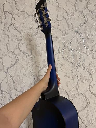 gitara qiymətləri: Akuistik gitara – dreadnought korpuslu, kəsikli (cutaway) dizayn. - — 3