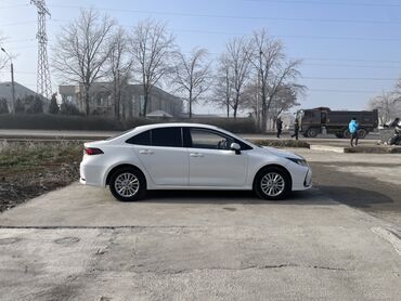 Toyota: Toyota Corolla: 2020 г., 1.2 л, Вариатор, Бензин, Седан — 4