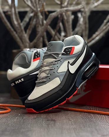 Patike: Nike Air Max A klasa
5100din
41 do 46
PS✨ na lalafo.rs — 2 Patike: Nike Air Max A klasa
5100din
41 do 46
PS✨ — 2