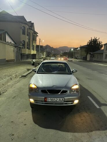 шевролет монза: Daewoo Nubira: 2001 г., 1.6 л, Механика, Бензин, Седан