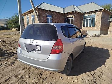 вентилятор 210: Honda Fit: 2002 г., Автомат, Бензин, Хэтчбэк — 2