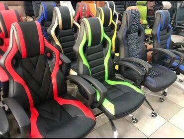 at suvenir: Yeni, Təkərli, Qolları tənzimlənir, Dəri