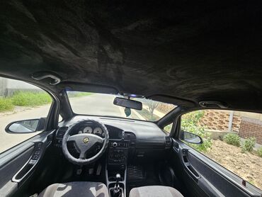 Opel: Opel Zafira: 2002 г., 1.8 л, Механика, Бензин, Минивэн