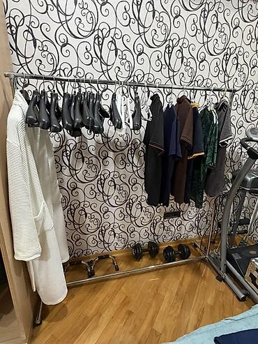 Uzunlug 1.50 sm Hundurluk 1.60 sm Metal geyim asqısı – tək səviyyəli