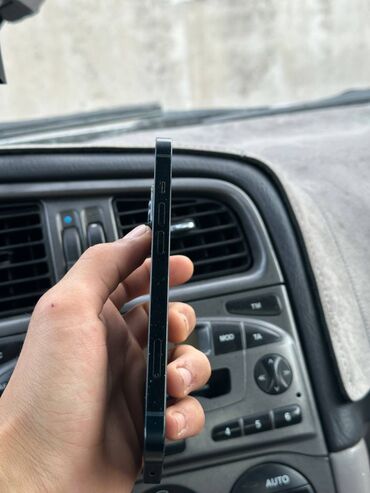 Apple iPhone: IPhone 13, Б/у, 128 ГБ, Midnight, Чехол, Кабель, 74 % — 7