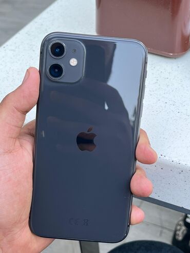 продать айфон 4: IPhone 11, 128 ГБ, Черный