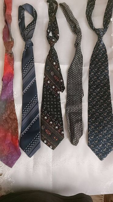 Qalstuklar: Qalstuk — 4