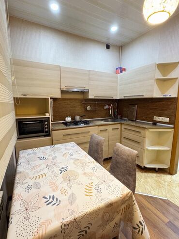 Köhnə tikili: В самом центре города по улице Низами дом 111 продаю 2-х комнатную -da lalafo.az — 3 Köhnə tikili: В самом центре города по улице Низами дом 111 продаю 2-х комнатную — 3