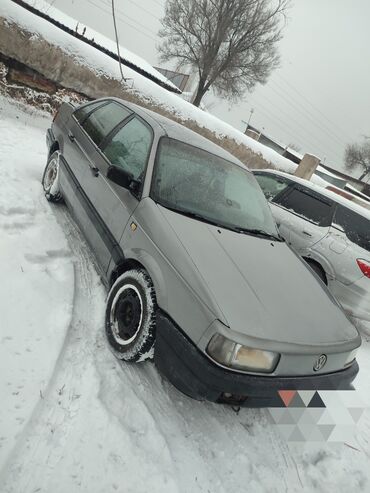 Volkswagen: Volkswagen Passat: 1994 г., 1.8 л, Механика, Бензин, Седан