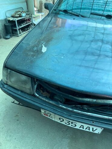 Audi: Audi 100: 1990 г., 2 л, Механика, Бензин, Седан — 2