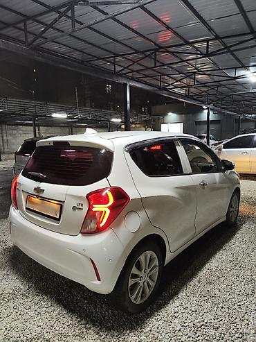 Chevrolet: Chevrolet Spark: 2016 г., 1 л, Автомат, Бензин, Хэтчбэк — 2