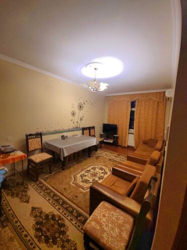 Uzunmüddətli kirayə mənzillər: Bakı, 4 otaqlı, Köhnə tikili, 100 kv. m