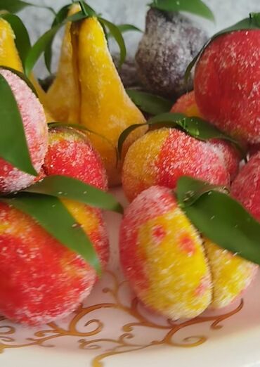 Un: Milli şirniyyatlar – əl işləri - Şəkərbura: Xəmir üzərində incə — 19