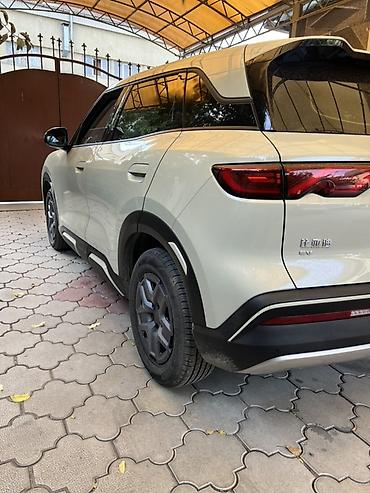 byd купить в китае: BYD Yuan Up: 2025 г., Электромобиль, Кроссовер — 3