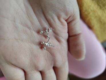 Setovi nakita: Srebrni set nakita – prsten i minđuše - Materijal: srebro (boja — 8