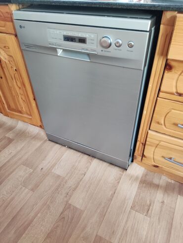 Долгосрочная аренда домов: 250 м², 7 комнат, Бронированные двери, Парковка, Утепленный — 9