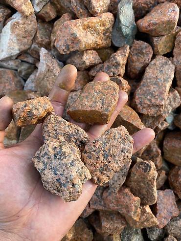 Мраморный щебень: Мраморная крошка гранитная крошка, серый камень оптом и в розницу — 12