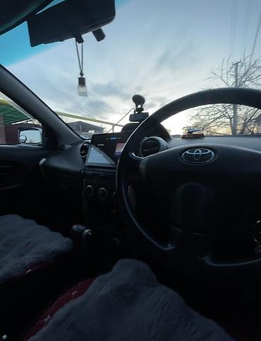 Toyota: Toyota Ist: 2003 г., 1.3 л, Автомат, Бензин, Хэтчбэк — 22