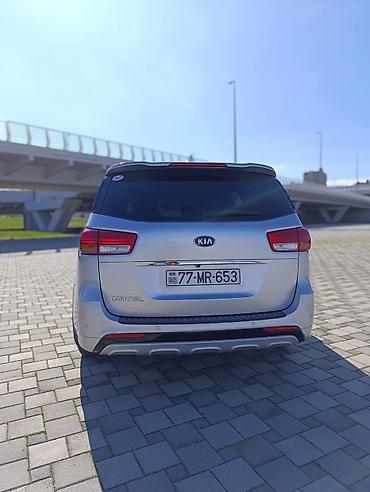 karavan satışı qiymeti: Kia Carnival: 2.2 l | 2015 il Van/Minivan — 9
