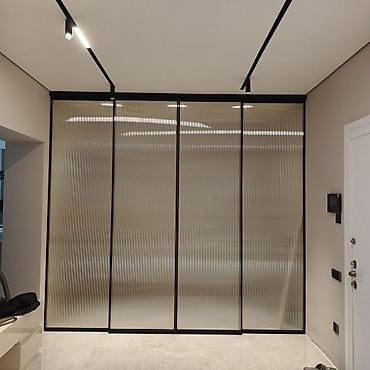 Arakəsmə qapılar: Şüşəli metal qapı sistemi – interyer arakəsməsi Məhsulun təsviri: - — 5