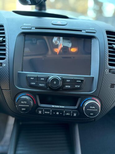 Kia: Kia K3: 1.6 l | 2014 il Sedan — 9