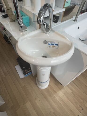 Moydadırlar: Noor brendi tərəfindən istehsal olunan bu ağ rəngli keramika lavabo