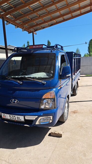 колеса на телешку: Жеңил жүк ташуучу унаа, Hyundai, Стандарт