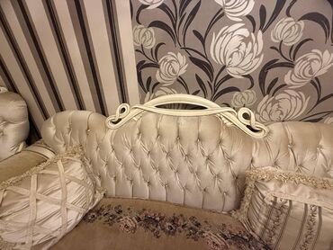 Divan və kreslo dəstləri: İşlənmiş, Klassik divan, 2 kreslo, Divan, Bazasız, Açılmayan -da lalafo.az — 6 Divan və kreslo dəstləri: İşlənmiş, Klassik divan, 2 kreslo, Divan, Bazasız, Açılmayan — 6