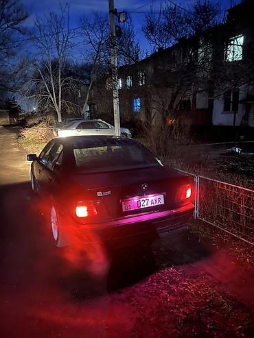 BMW: BMW 3 series: 1992 г., 1.8 л, Механика, Бензин, Седан — 9