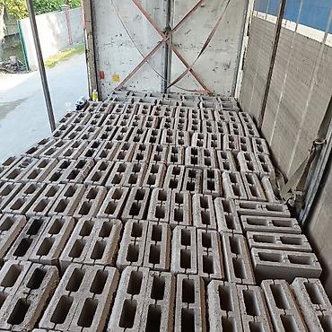 Пескоблок: Продаю пескоблок цветной очень качественный! Мы находимся 5 гес — 18