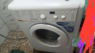 Стиральные машины: Стиральная машина Indesit, Б/у, Автомат