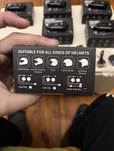 Qulaqcıqlar: Motosiklet dəbilqəsi üçün Y20 Wireless Earphone Xüsusiyyətlər: - — 5