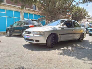 Opel: Opel Vectra: 1.8 l | 1998 il 437000 km Sedan lalafo.az -da Opel: Opel Vectra: 1.8 l | 1998 il 437000 km Sedan