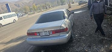 xv20: Toyota Camry: 2001 г., Седан — 3