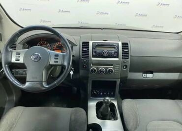 большой квадроцикл: Nissan Pathfinder — просторный рамный внедорожник с полноценным