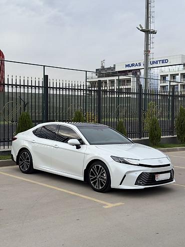 Продажа авто: Toyota Camry: 2025 г., 2.5 л, Автомат, Гибрид, Седан — 2