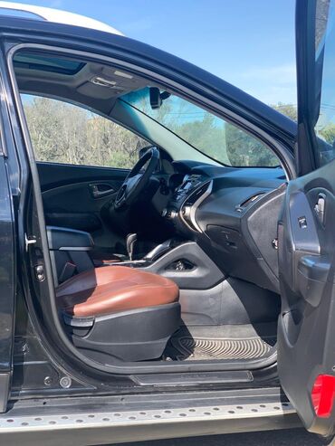 Hyundai: Hyundai ix35: 2.4 l | 2010 il Krossover — 14