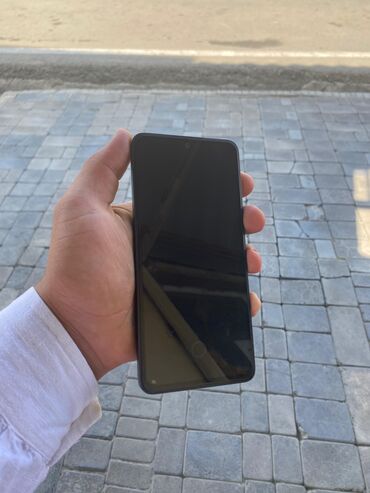 aspirator setkasi qiymeti: Bu, Redmi brendinin Note 13 modelidir. 8+8ram 256yaddaş qara