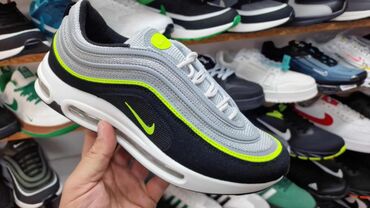 muške softshell jakne: Trainers, Nike, size - 46