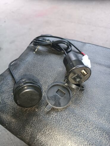 мото аксессуары: USB зарядки для скутера мото авто входное напряжение 12в выход 5в