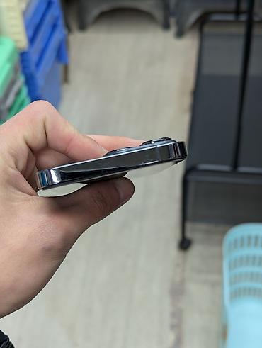 Apple iPhone: IPhone 13 Pro, Б/у, 256 ГБ, Графит, Зарядное устройство, Защитное стекло, Чехол, 80 % — 6