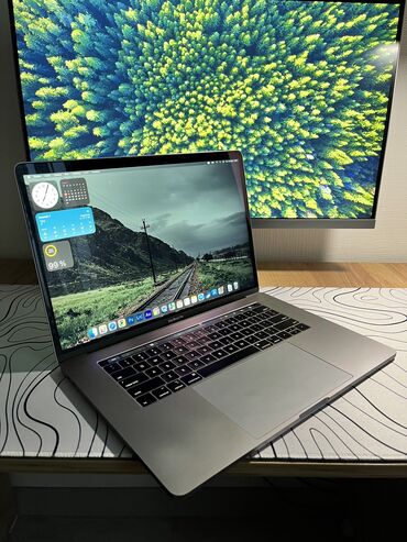 Ноутбуки: Ноутбук, Apple, 16 ГБ ОЗУ, Intel Core i7, 15.4 ", Б/у, Для работы, учебы, память SSD