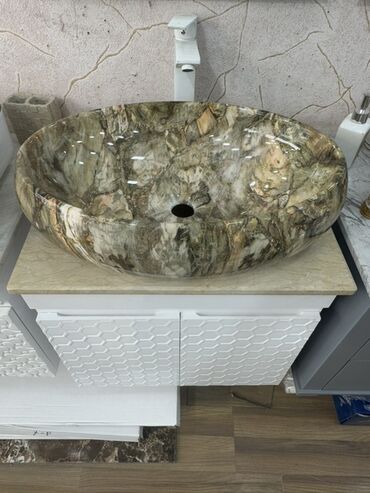 çanağ: Oval formalı, mərmər naxışlı, dərin çanaqlı, dəzgah üzərində