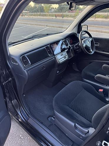 Продажа авто: Honda Stepwgn: 2004 г., 2.4 л, Автомат, Бензин, Минивэн — 7
