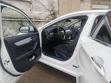 JAC: JAC : 2023 г., 1.5 л, Автомат, Бензин, Лифтбек — 7