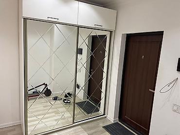 Mebel: Aynalı sürgülü dolab - Rəng: ağ korpus, gümüş çərçivəli güzgülü — 2