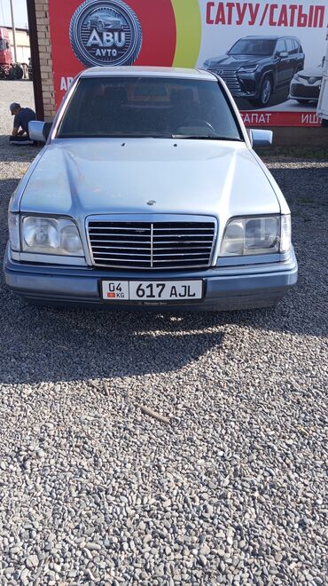 мерседес зеркало: Mercedes-Benz 220: 1994 г., 2.2 л, Механика, Бензин, Седан